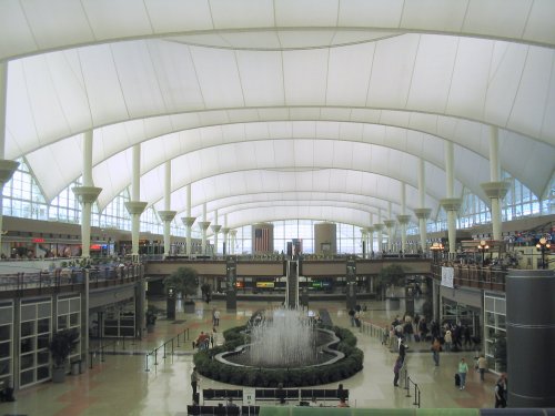 Denver_International_Airport_terminal
